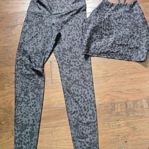 Old Navy Active Black and Gray Camouflage Apparel